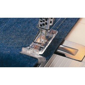 Pėdelė palenkimui plokščiasiūlei mašinai